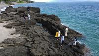 Birunya Pantai Vatumapida di Donggala Sulteng, Asiik Benerrr...