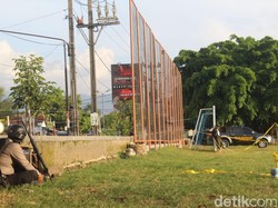 Pria Pura-pura Bawa Bom Ancam Bank-Banjir Rob Terjang Semarang