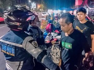 Viral Parkir Liar Alun-alun Kota Blitar Mahal, Kadishub Minta Pelaku Difoto Viral Parkir Liar Alun-alun Kota Blitar Mahal, Kadishub Minta Pelaku Difoto