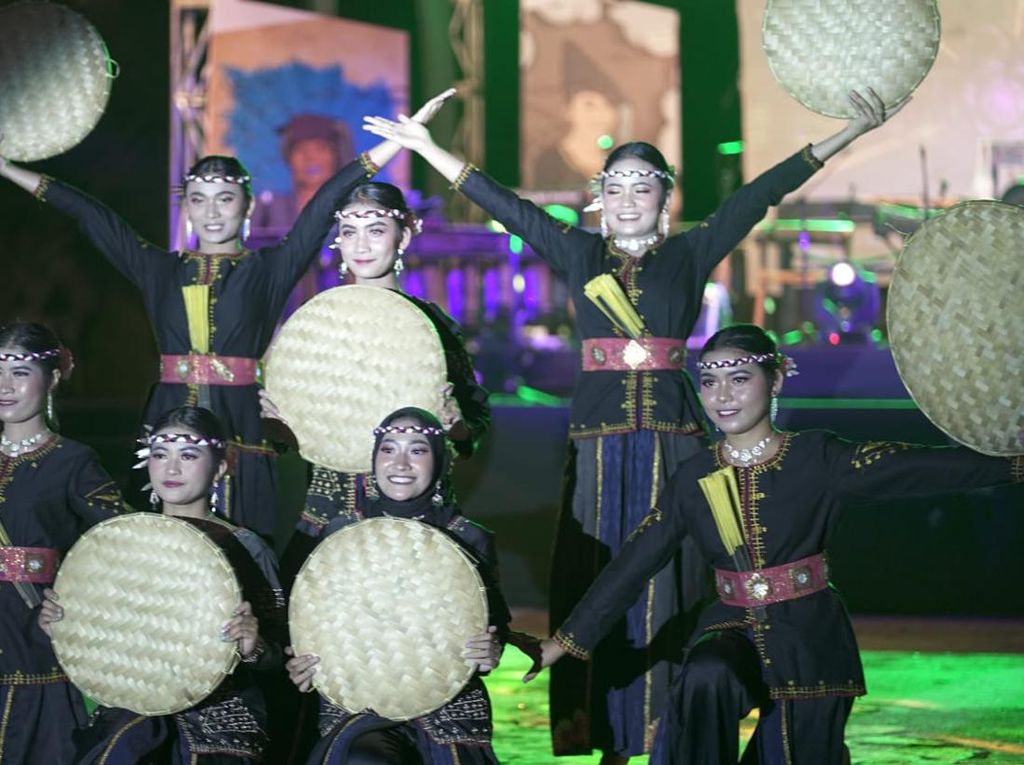 Komposer-Pemusik Tradisi Ceritakan Raja Silahisabungan di LTTMF 2.0 Komposer-Pemusik Tradisi Ceritakan Raja Silahisabungan di LTTMF 2.0