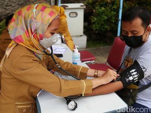 2 Minggu Lagi Vaksin Booster Bakal Jadi Syarat Jalan-Ngemal