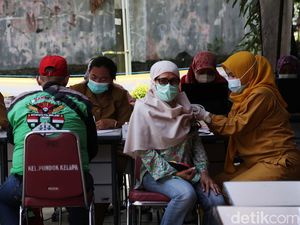 Vaksin Booster Jadi Syarat Perjalanan, Ini Kata Epidemiolog Unair Vaksin Booster Jadi Syarat Perjalanan, Ini Kata Epidemiolog Unair