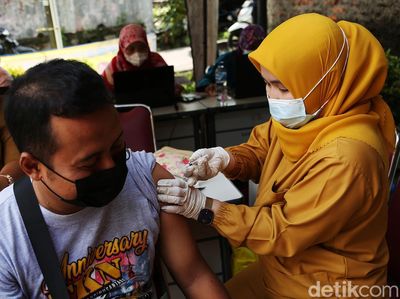 Vaksinasi Booster Dikebut Demi Menyambut Endemi