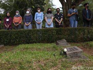 Aktivis Perempuan Gelar Napak Tilas Pemerkosaan Mei 98 Aktivis Perempuan Gelar Napak Tilas Pemerkosaan Mei 98