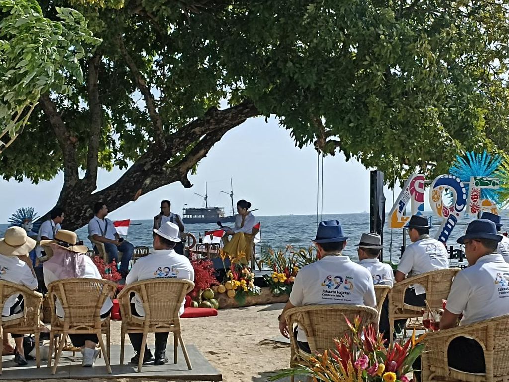 Anies Ajak Digital Nomad Kerja dari Kepulauan Seribu Anies Ajak Digital Nomad Kerja dari Kepulauan Seribu