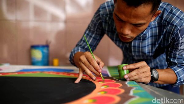 Antusias Warga Ikut Lomba Kaligrafi Islam di Tangerang