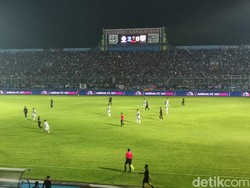 Aremania Bergema di Kanjuruhan, Maringa Merinding
