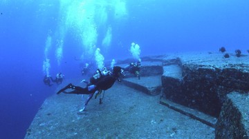 Misteri Struktur Bawah Laut Jepang: Penemuan Mengejutkan di Perairan Yonaguni Tahun 1986