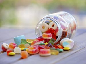 4 Camilan Tidak Sehat Ini Bikin Kamu Ngidam Makanan Manis 4 Camilan Tidak Sehat Ini Bikin Kamu Ngidam Makanan Manis