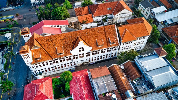 Kota Metro dan Cirebon yang menjadi kota dengan biaya hidup termurah di Indonesia.