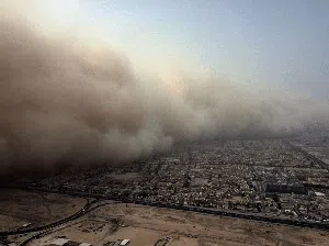 Ngeri... Kuwait Ditelan Badai Pasir, Udara Merah Kekuningan