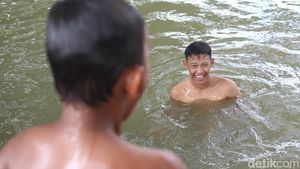 Ini Dia Waterboom Gratis Anak-anak di Sungai Cisadane