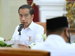 Jokowi Minta Waspada Risiko Perlambatan Ekonomi Dunia