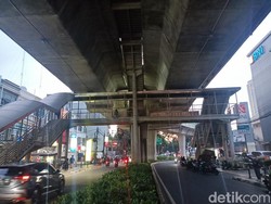 Viral Pria Nekat Mau Lompat dari JPO di Jaksel Usai Kepergok Maling HP