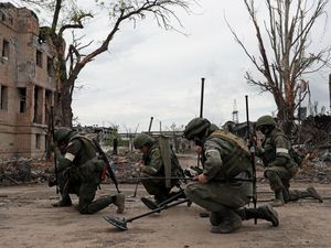 Aksi Latihan Pasukan Cadangan Rusia Sebelum Diterjunkan ke Ukraina Aksi Latihan Pasukan Cadangan Rusia Sebelum Diterjunkan ke Ukraina