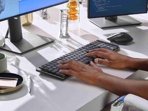 Logitech MX Keyboard Kini Tersedia dalam Versi Mekanik