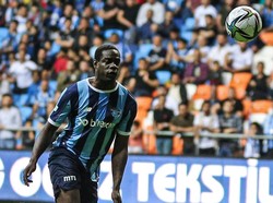 Sat Set Sat Set, Mario Balotelli Gocek Lawan lalu Bikin Gol Rabona