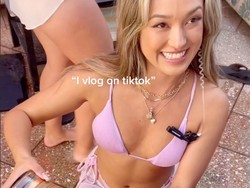 Viral Wanita Kerja Jadi Penuang Minuman, Sehari Dapat Tip Rp 70 Juta