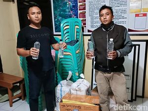 Penyelundupan 606 Botol Arak Bali Digagalkan di Banyuwangi Penyelundupan 606 Botol Arak Bali Digagalkan di Banyuwangi
