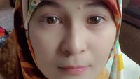 Biasa Tomboi, 7 Seleb Ini Bikin Pangling saat Berhijab