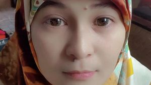 Biasa Tomboi, 7 Seleb Ini Bikin Pangling saat Berhijab