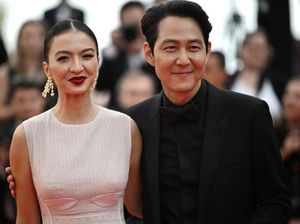 Pose Lee Jung Jae Bareng Artis Dunia: Raline Shah hingga Shah Rukh Khan