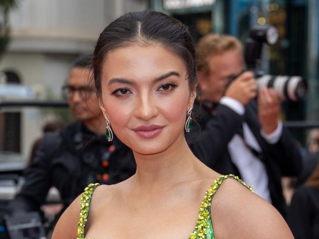 8 Penampilan Memukau Raline Shah di Cannes Film Festival 2022