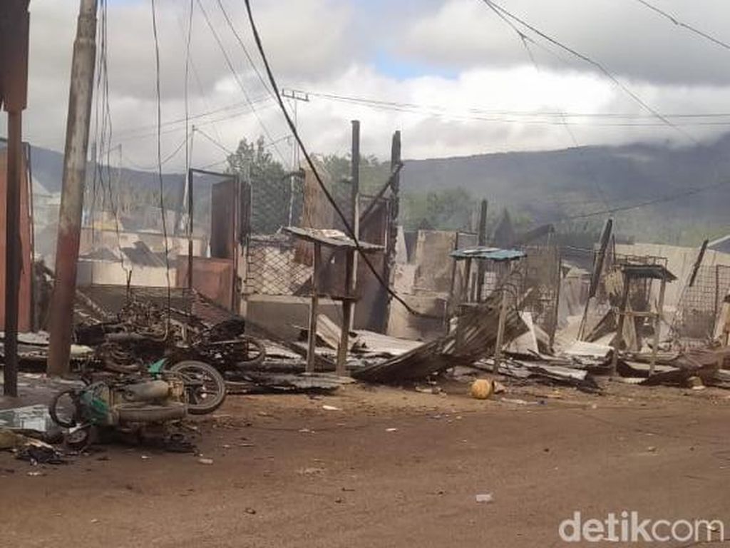 Teror OTK Bakar Sejumlah Rumah Warga di Dogiyai Papua