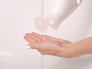 PT Rohto Imbau Buang Varian Selsun terkait Cemaran Berpotensi Kanker, Siap Ganti Rugi