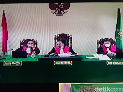 Dituntut 7 Bulan Penjara, Hadfana Penendang Sesajen Ajukan Pledoi