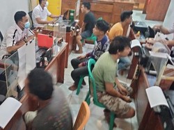 Bukan Nyanyi Malah Beli Sabu, 3 Pengamen di Mataram Diamankan