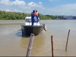 Posko SAR Jatim Bersiaga dan Waspada Banjir Rob di Kawasan Pesisir