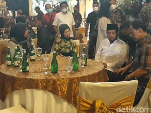 Persiapan Pernikahan Adik Jokowi-Kisah Operasi Pemisahan Kembar Siam Persiapan Pernikahan Adik Jokowi-Kisah Operasi Pemisahan Kembar Siam