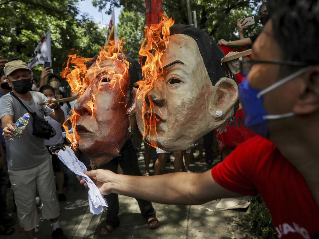 Panas! Massa Aksi Tolak Dinasti Marcos Berkuasa Lagi di Filipina