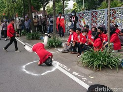 Jalan di Tulungagung Masih Rusak, Mahasiswa Tagih Janji Bupati