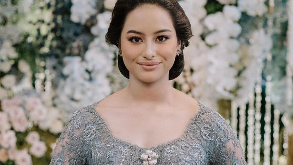 Potret Cantik Adik Maudy Ayunda yang Mencuri Perhatian di Pernikahan Kakaknya