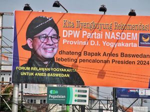 NasDem Yogya Pasang Baliho Besar Dukung Anies Capres NasDem Yogya Pasang Baliho Besar Dukung Anies Capres