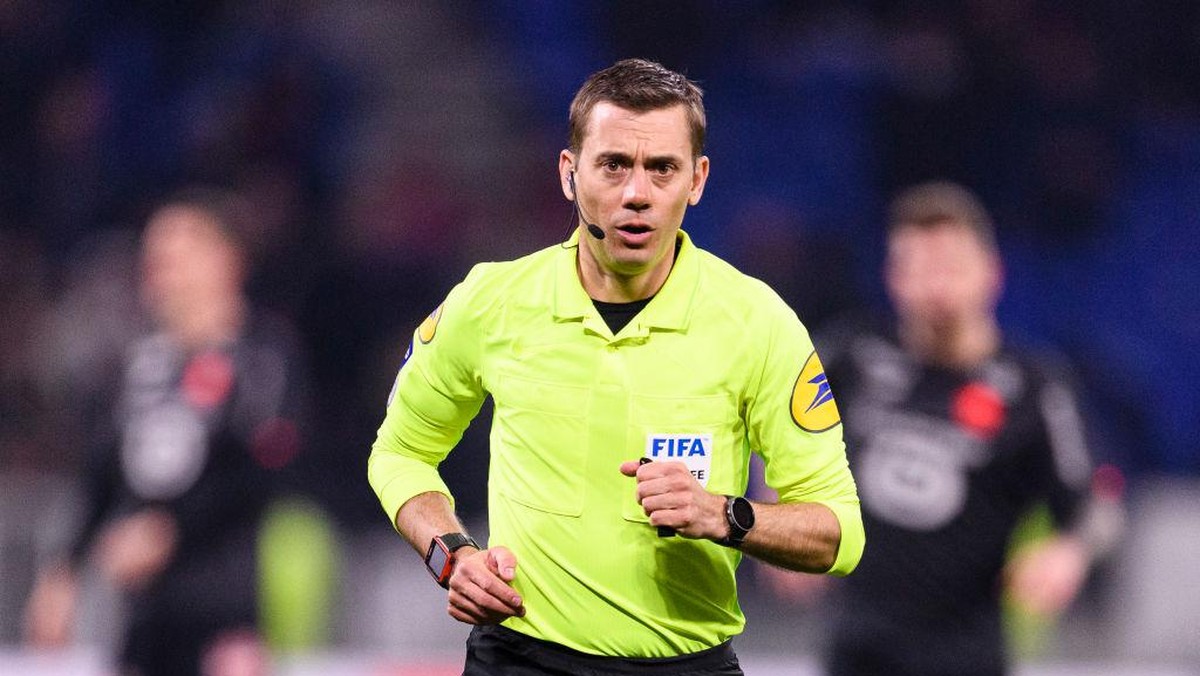 Turpin akan memimpin final Liga Champions di negara sendiri. Foto: Getty Images/Eurasia Sport Images