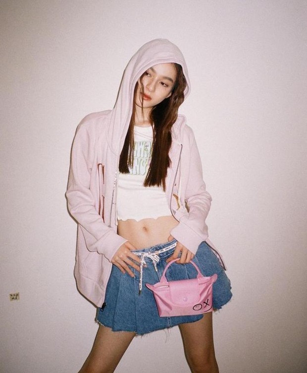 Crop Top with Mini Skirt/Foto: instagram.com/primiily Crop Top with Mini Skirt