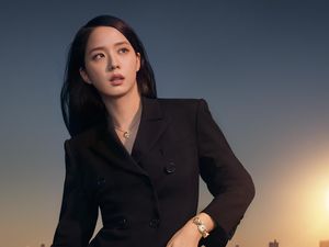 Jisoo BLACKPINK Jadi Global Ambassador Cartier, Jam Tangannya Rp 1,2 M Jisoo BLACKPINK Jadi Global Ambassador Cartier, Jam Tangannya Rp 1,2 M