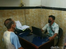 Kakek Ini Bacok Tetangganya Gegara TV-nya Gangguan Sinyal