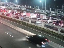 Tol Dalam Kota Jakarta-JORR Macet Parah Malam Ini