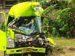 Kronologi Laka Maut di Jembrana, Sopir Minibus Nyalip dari Kiri