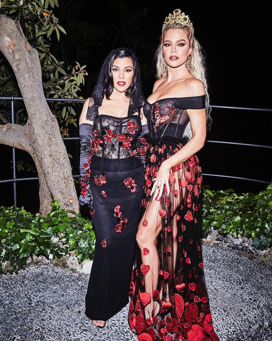 Kourtney dan Khloe Kardashian