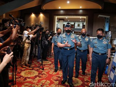 KSAL Laksamana Yudo Margono Tinjau Pameran Teknologi STTAL