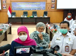 Gandeng Pusvetma, Gubernur Khofifah Dukung Pembuatan Vaksin PMK Gandeng Pusvetma, Gubernur Khofifah Dukung Pembuatan Vaksin PMK