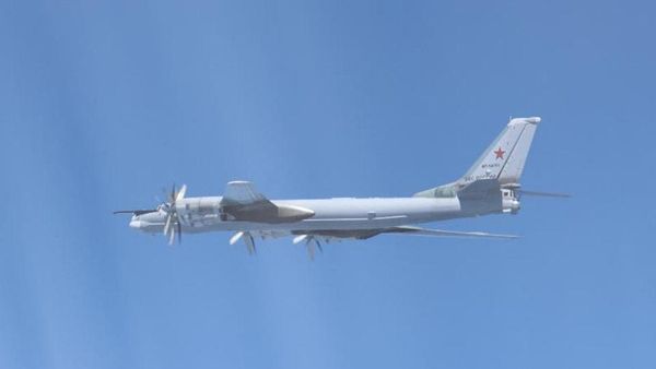 Penampakan Jet Tempur Rusia-China yang Terbang di Dekat Jepang