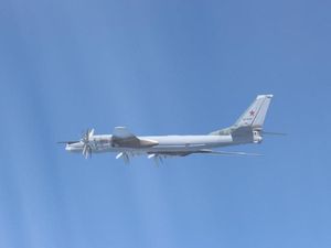Penampakan Jet Tempur Rusia-China yang Terbang di Dekat Jepang Penampakan Jet Tempur Rusia-China yang Terbang di Dekat Jepang
