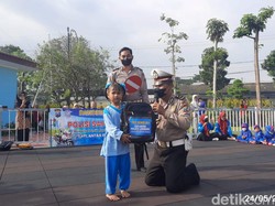 Tanamkan Kedisiplinan Lewat Polisi Sahabat Anak di Jombang