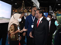 Jokowi Tinjau Rumah Resiliensi dalam Pameran Adexco 2022 di Nusa Dua